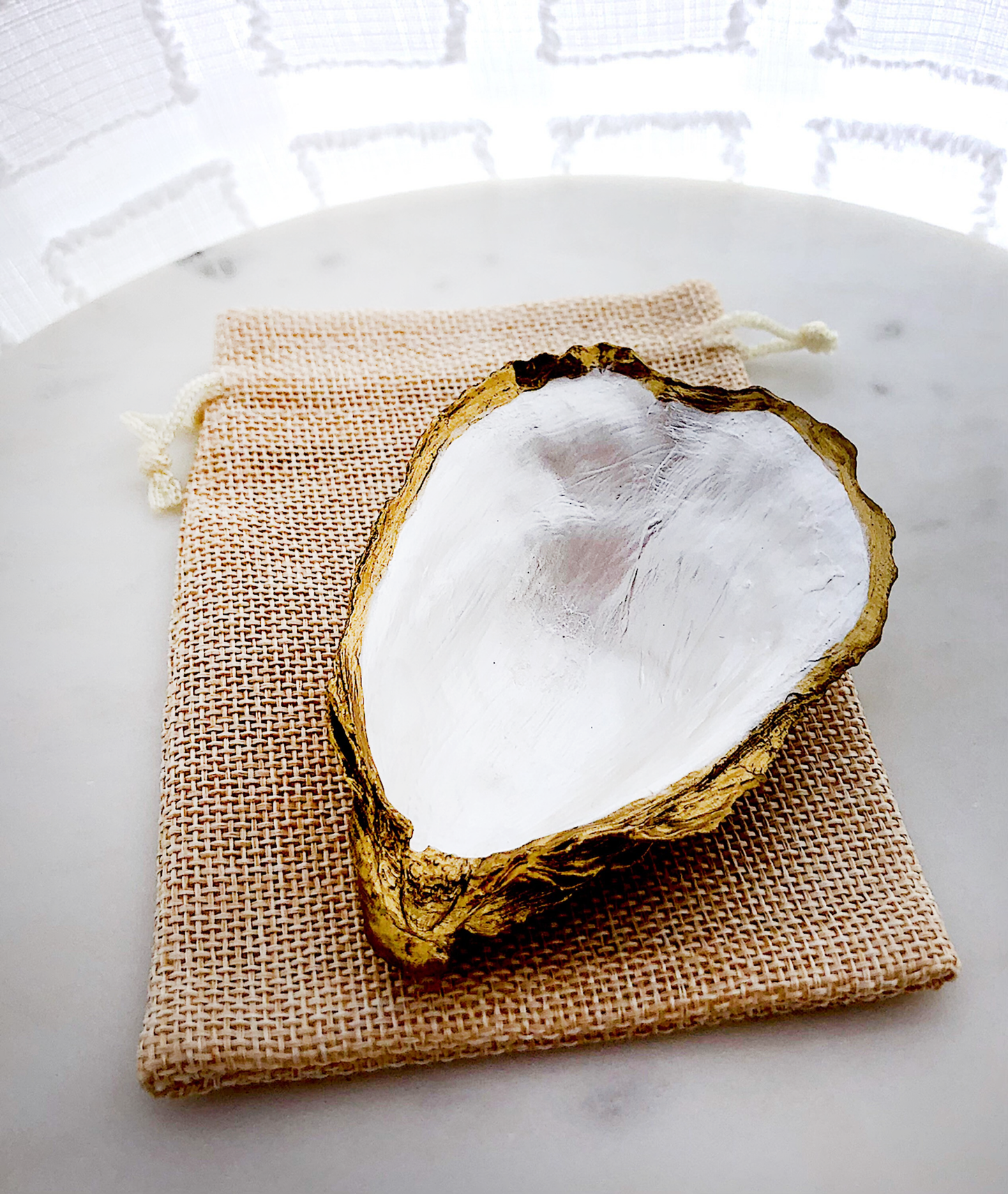 CATCHALL IN GOLD LEAF OYSTER SHELL